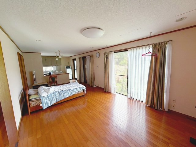 戸建　宍粟市一宮町公文の居間・リビング
