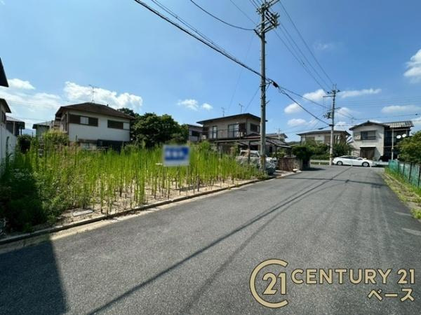 大和高田市東中１丁目　建築条件なし土地の前面道路含む現地写真