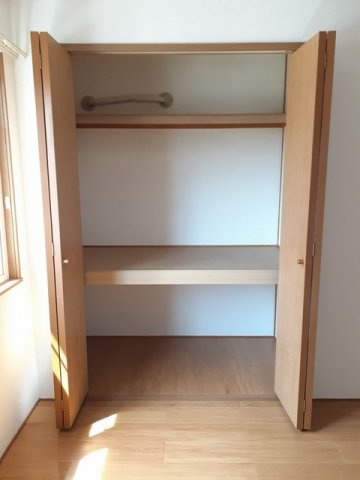 メープルタウンＢの収納