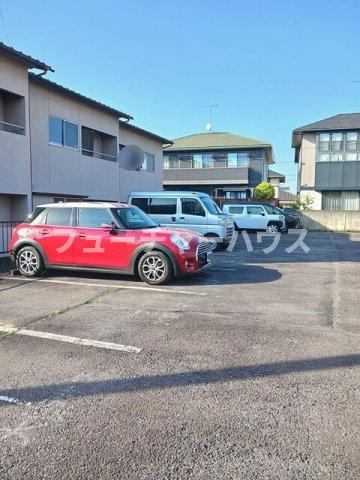 マイパレス堀の駐車場
