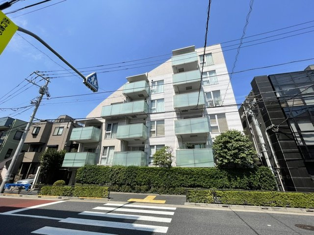 パルテール小石川五丁目の外観