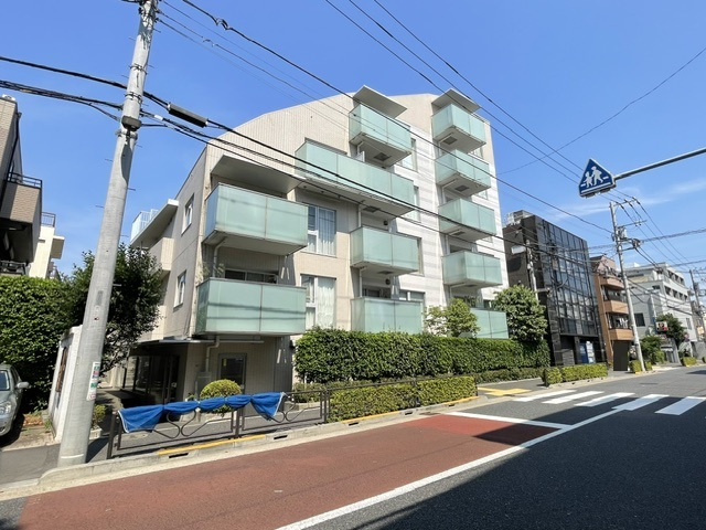 パルテール小石川五丁目の外観