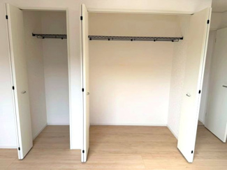 【収納】 | 守谷市薬師台第14　新築戸建　1号棟 | 収納スペースが充実しており、荷物の多い方でも安心です。クローゼット付きで整理整頓しやすく、お部屋を広く使うことができます。
