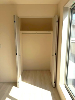 【収納】 | 龍ケ崎市姫宮町 | 収納スペースが充実しており、荷物の多い方でも安心です。クローゼット付きで整理整頓しやすく、お部屋を広く使うことができます。
