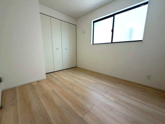 【洋室】 | 龍ケ崎市城ノ内第9 | 各居室は使いやすい広さが確保されており、寝室や子供部屋、書斎など用途に応じてご利用いただけます。収納付きでお部屋もすっきり使えます
