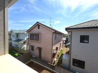 【展望】 | 龍ケ崎市城ノ内第9 | 開放感のある眺望が魅力の物件です。日当たり・通風ともに良好で、室内にいながらも広がりを感じられる快適な住環境となっております。
