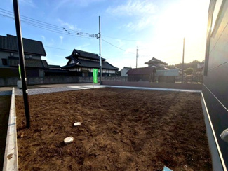 【庭】 | つくば市高野3期 | ゆとりのある庭スペースがあり、ガーデニングや家庭菜園などもお楽しみいただけます。お子様の遊び場としても活用できる魅力的な空間です。
