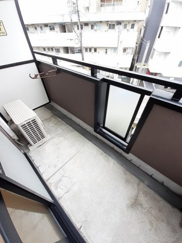 熊本市東区西原１丁目の賃貸マンションのバルコニー|落ち着いた時間を過ごせるバルコニーです