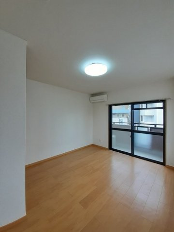 熊本市東区西原１丁目の賃貸マンションの内装|内装は落ち着いています