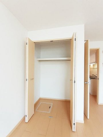 熊本市東区若葉６丁目のアパートの収納|たっぷりとした収納スペースです