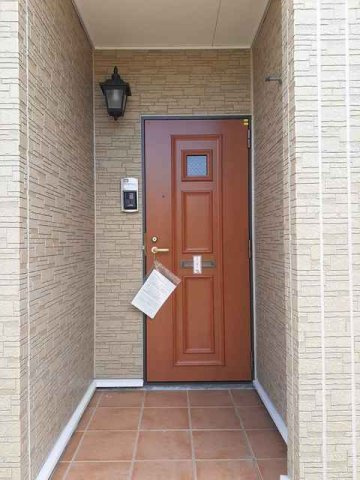 合志市須屋のアパートのエントランス|毎日通るエントランスはこのようになっています