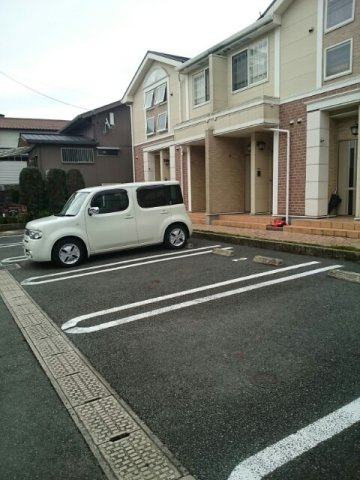 熊本市中央区坪井５丁目のアパートの駐車場|駐車スペースもあります