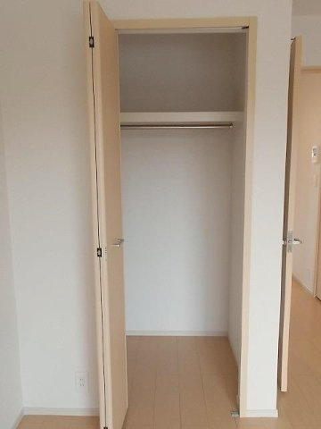 菊池郡菊陽町大字津久礼のアパートの収納|ちょっとした収納スペースも充実しています