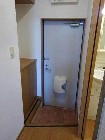 熊本市北区龍田４丁目のアパートの玄関|ゆったりとした玄関です