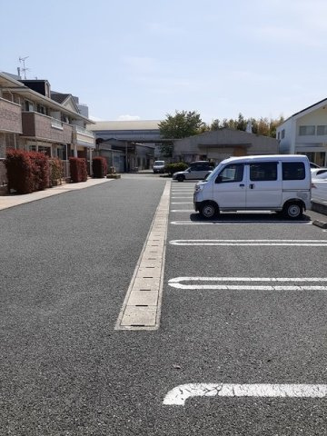 熊本市北区大窪２丁目のアパートの駐車場|カースペースがあります