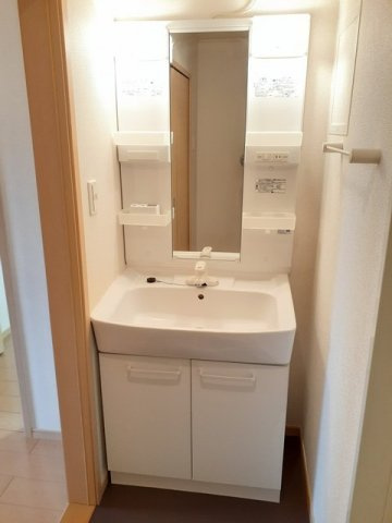 熊本市北区大窪２丁目のアパートの洗面所|忙しい朝には欠かせない洗面所です
