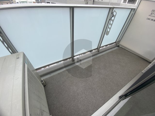 プレシオ小阪のバルコニー