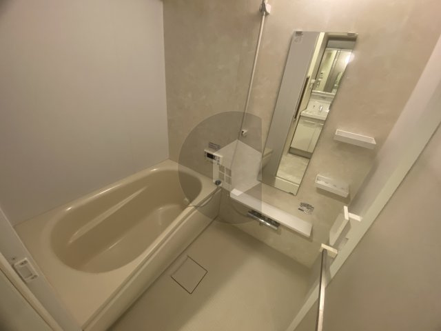 プレシオ小阪の浴室