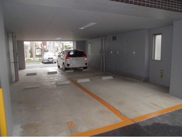 S-FORT鶴舞marksの駐車場