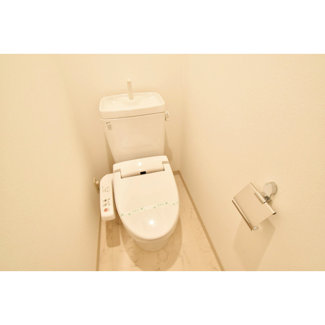 ルクレ新町レジデンスのトイレ|コンパクトで使いやすいトイレです