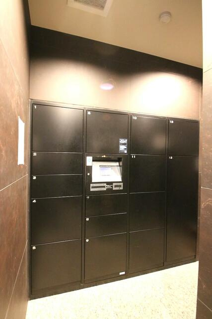 プラセシオン加納天神のその他共用部分|不在時にも荷物の受け取りができる宅配ボックスがございます。