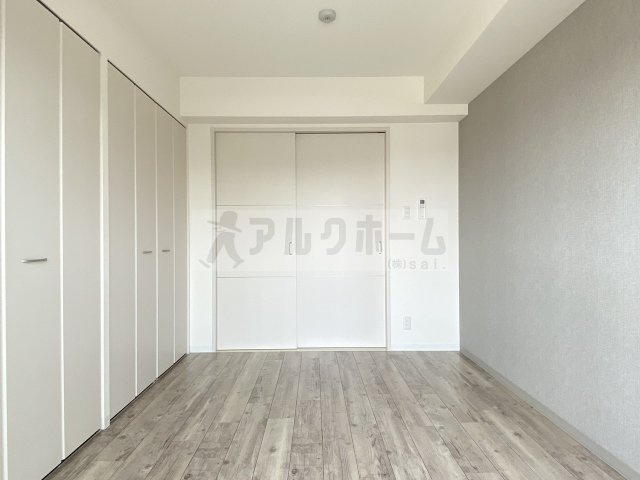 ハイムかずやの洋室