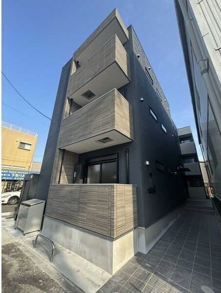 アルティス本陣の外観