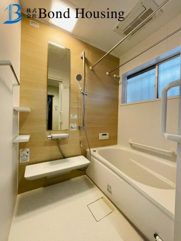南向きで陽当たり良好　魚住町金ケ崎　中古戸建の浴室