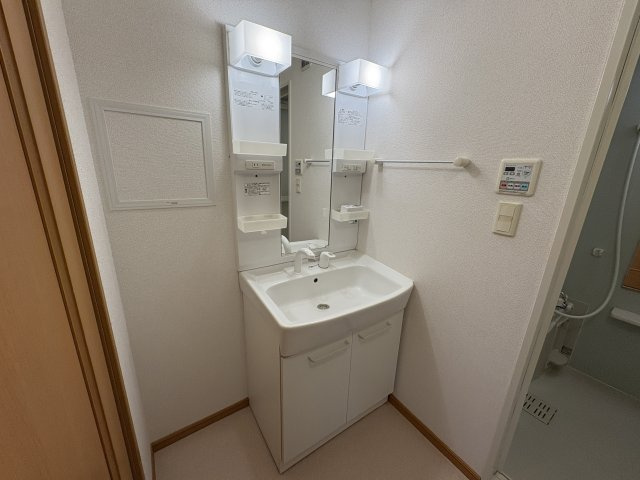 サンリットガーデンハウスＮの洗面所