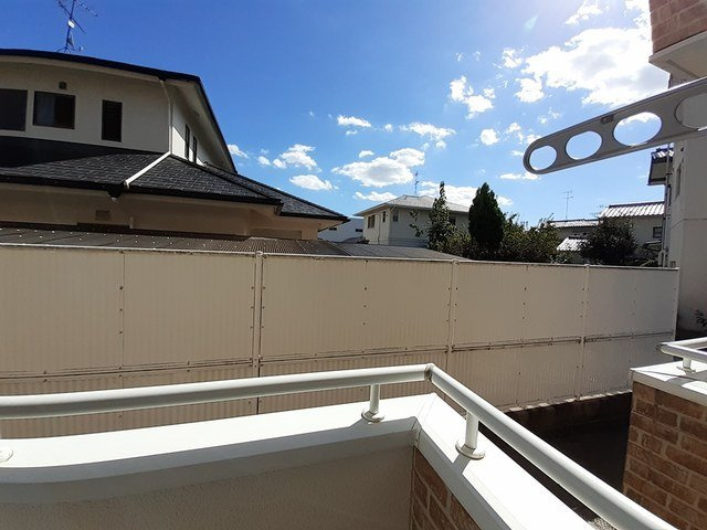 メルヒェンシュロースのバルコニー|暖かな日差しのふりそそぐバルコニー