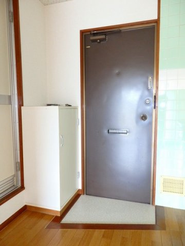 シティハイツ西本ＹＳの玄関|落ち着いた玄関です