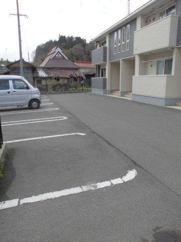 ブルーシエルの駐車場|カースペースがあります