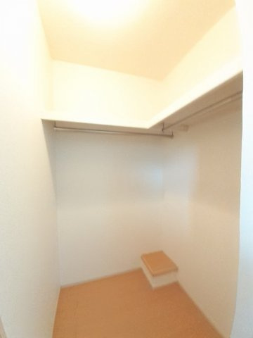 ブルーシエルの収納|こまごまとしたものを収納できそうですね