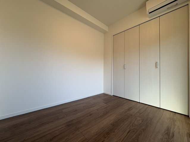 Solare本千葉の洋室|※別物件の似た間取り・内装の写真です。