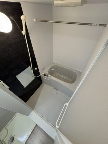 Solare本千葉の浴室|※別物件の似た間取り・内装の写真です。