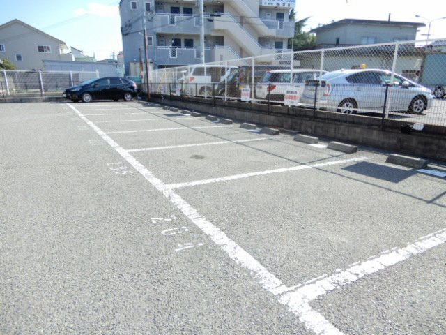 ビサイド大蔵谷の駐車場