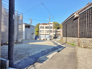 【前面道路含む現地写真】