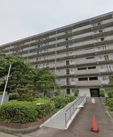 労住まきのハイツ一号棟の外観