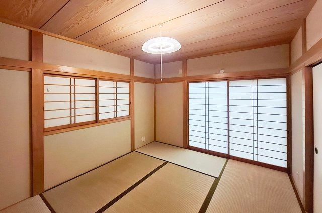 泉佐野市大西２丁目の中古一戸建の和室|和室1（照明器具撤去予定）