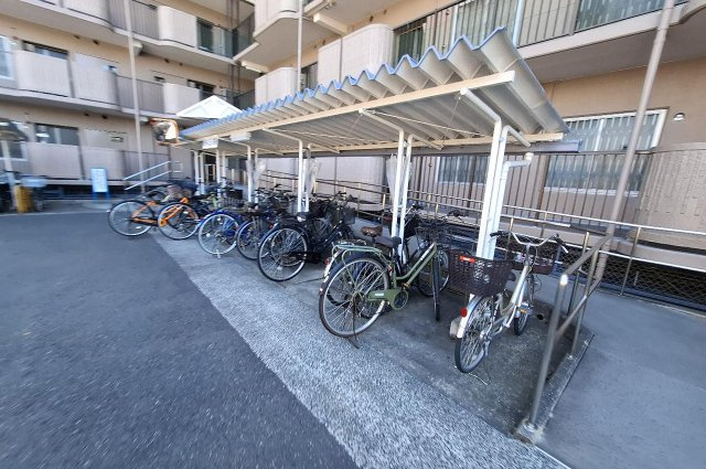 高石スカイハイツの駐輪場|駐輪場
