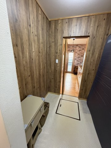 神須屋町　戸建ての玄関|きれいな玄関です
