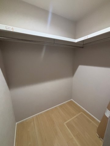 新築一戸建て　高槻市若松町の収納