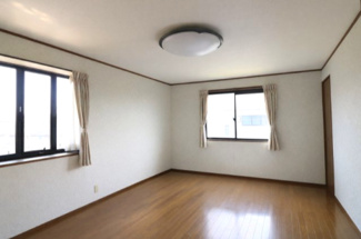 【洋室】 | 笠間市大郷戸5LDK中古住宅