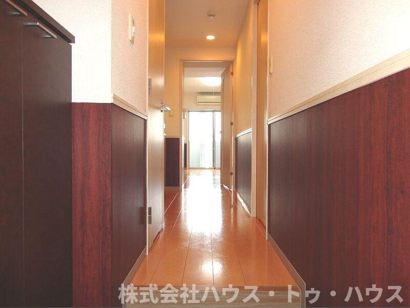柏８０８タワーの玄関