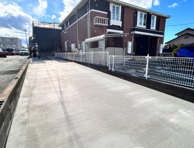海老名市中新田　中古戸建の駐車場