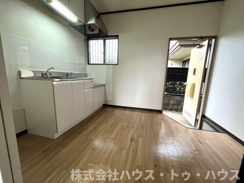 しこだサンハイツの居間・リビング