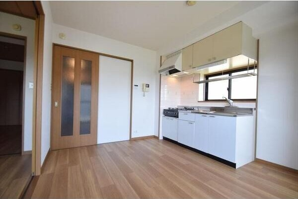 CSレジデンスの洋室