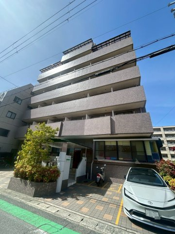 ピュアハウス甲子園の外観