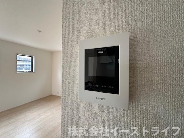 【新築戸建】　いわき市四倉町上仁井田2期　長期優良住宅のセキュリティ|同社施工写真　お子さんのお留守番時など「知らない人が来たら出なくてもいい」と教育しておけば、防犯面でも格段に良くなります。