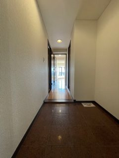 エルム御影の玄関